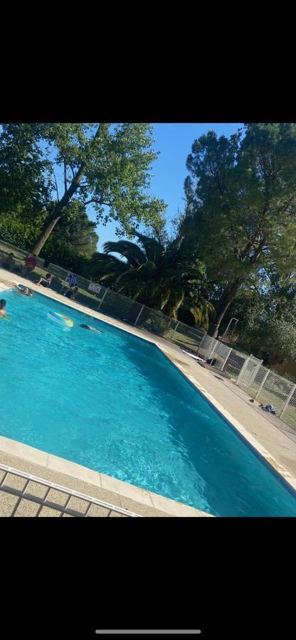 Appartement Village 7 En Residence De Vacances En Camargue 아흘르 외부 사진