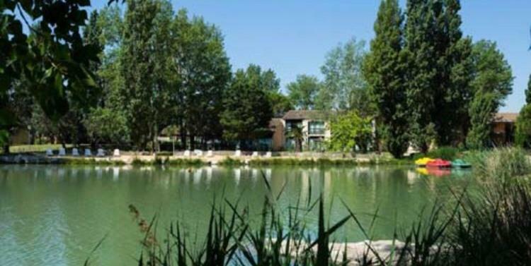 Appartement Village 7 En Residence De Vacances En Camargue 아흘르 외부 사진