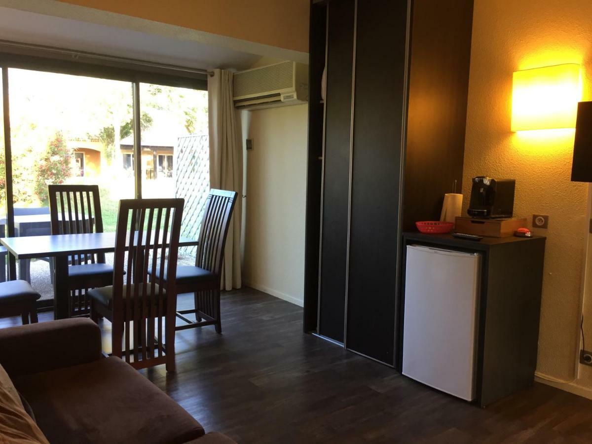 Appartement Village 7 En Residence De Vacances En Camargue 아흘르 외부 사진